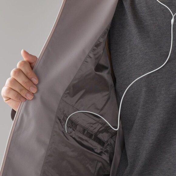 Lululemon Everyday Getaway Jacket Dark Chrome – VEUC! – Size 8 - Picture 12 of 15